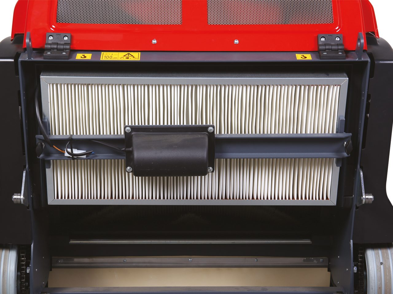 Biemmedue Arcomat Dusty 1100 STH ride on combustion engine motorised vacuum sweepers - Image 10